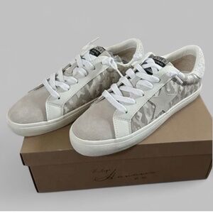 Vintage Havana Star Sneakers | Camo Print | Neutral Trainer | Size 8